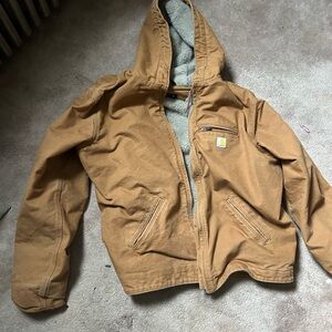 Tan sherpa lined, hooded carhartt jacket